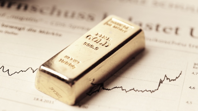 Investasi Emas Dicicil Atau Tunai<script async src=