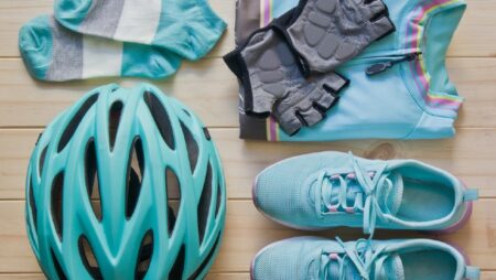helm sepatu sarung tangan untuk pesepeda