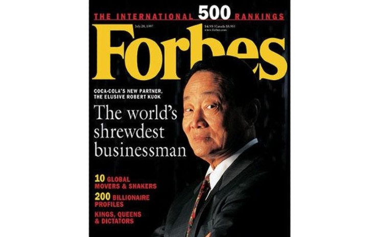 seorang pria menjadi cover majalah