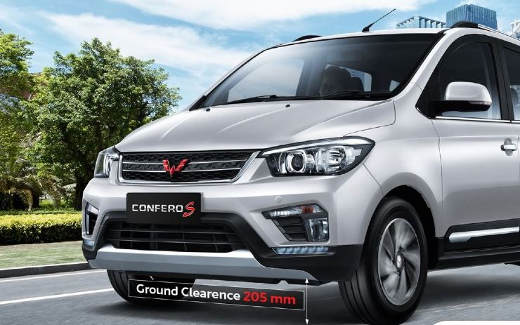 Mobil Wuling Confero
