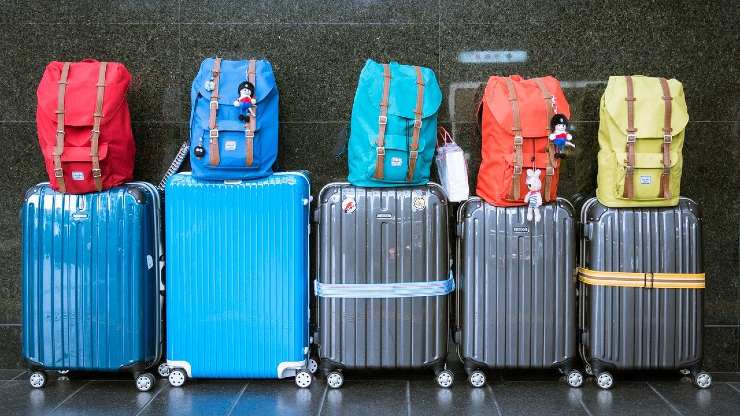 Tas perjalanan (Shutterstock).