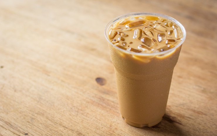 minuman kekinian es kopi susu