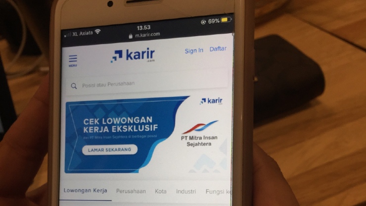 Portal pencari kerja Karir.com