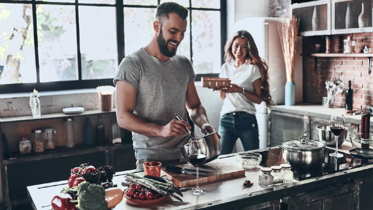 Masak di rumah juga bisa kamu lakukan saat merayakan valentine