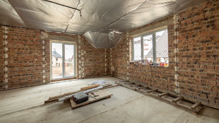 Perbaikan rumah perlu dana besar (Shutterstock).