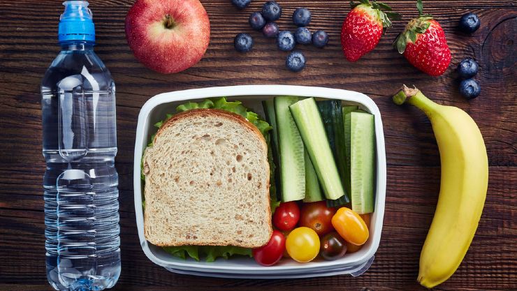 Bekal makan siang (Shutterstock).