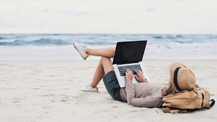 Bekerja secara freelance memang enak (Shutterstock)