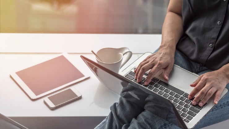 Kerja sampingan online makin banyak dicari (Shutterstock)