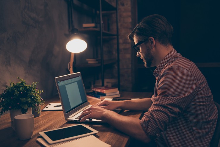 Editor (Shutterstock).