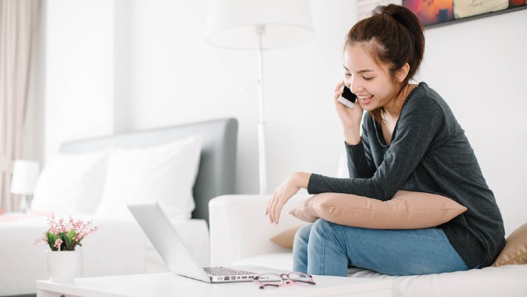 Wawancara pekerjaan melalui telepon (Shutterstock).