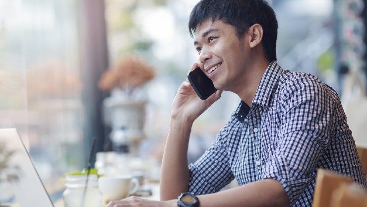 Wawancara pekerjaan melalui telepon (Shutterstock).