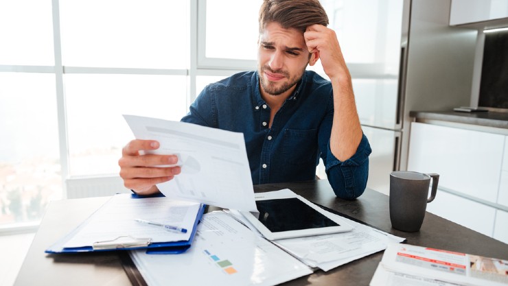 Memilih sesuatu harus memikirkan berapa biaya yang akan dikeluarkan keseluruhan (Shutterstock).