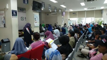 kenaikan iuran bpjs kesehatan dibatalkan