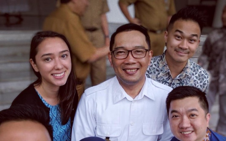 Amanda Cole bersama Gubernur Jawa Barat Ridwan Kamil
