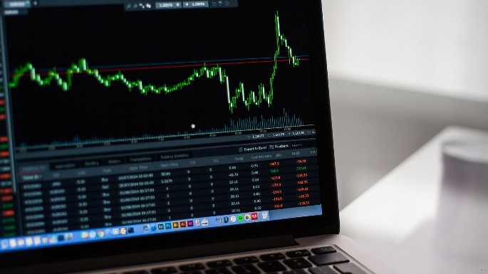 stock split adalah