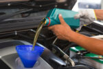 Oli mobil berapa liter | lifepal.co.id