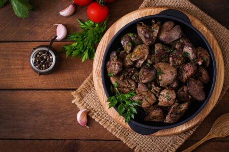 asam urat tinggi pantang makan apa