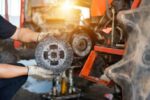cara mengatasi kopling mobil los | Lifepal.co.id