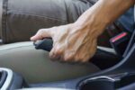 penyebab rem mobil terlalu dalam