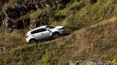 temperatur mobil naik saat tanjakan
