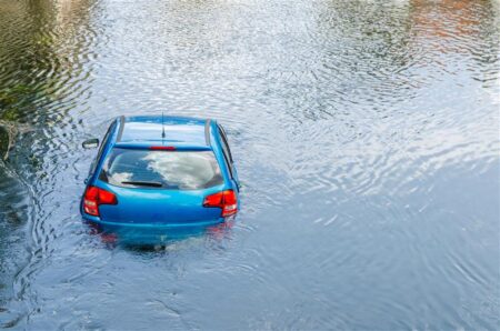 asuransi mobil banjir Oona I Lifepal.co.id