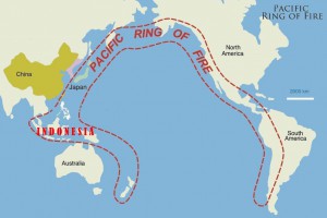 Cincin Api Pasifik adalah daerah yang sering mengalami gempa bumi dan letusan gunung berapi yang mengelilingi cekungan Samudra Pasifik. Seperti terlihat di dalam gambar, Indonesia terletak di dalamnya.
