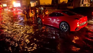 ferrari mogok banjir