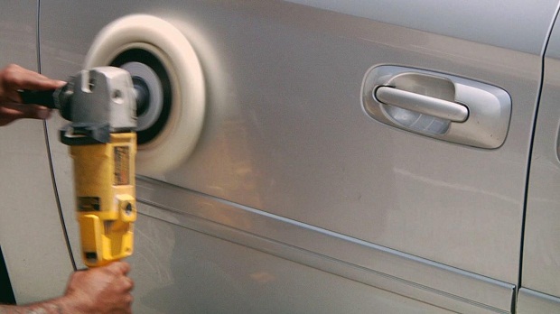 mobil lecet lagi dibenerin