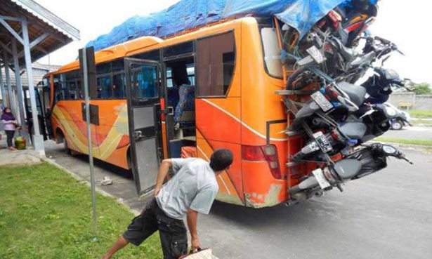 3 Cara Agar Thr Nggak Cuma Numpang Lewat Doang<script async src=