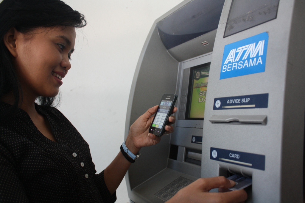 cara pakai mesin atm