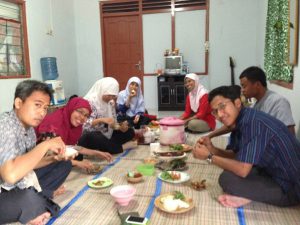 pilih delivery makanan