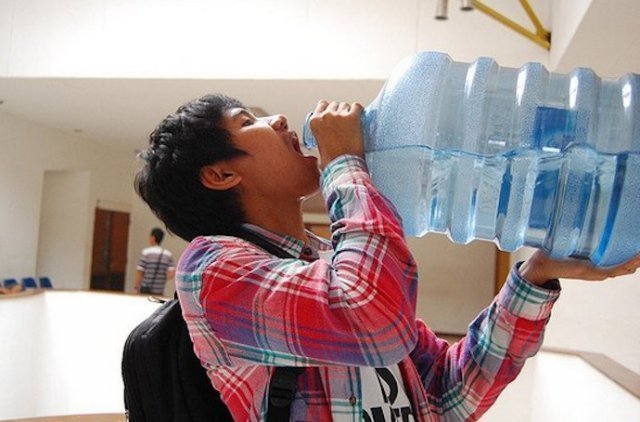 dinas ke luar negeri