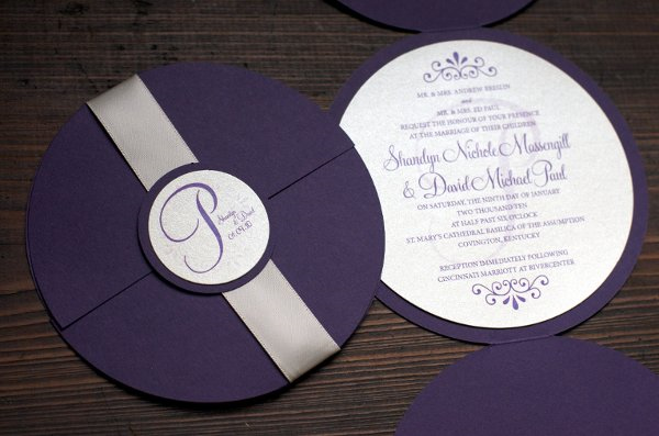 desain undangan pernikahan simple dan elegan