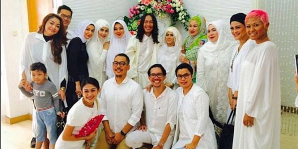 rumah artis indonesia yang sederhana