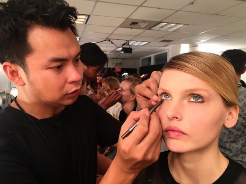 makeup artist