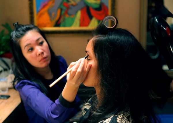 makeup artist