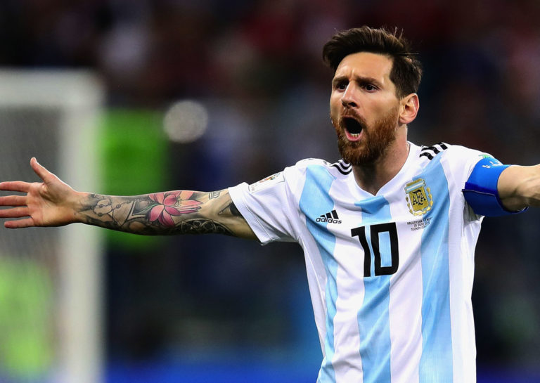 Sempat Melempem Di Piala Dunia Messi Tetap Pesepakbola Terkaya<script async src=