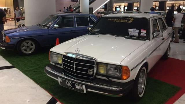 mobil antik