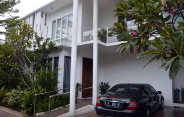 rumah rossa