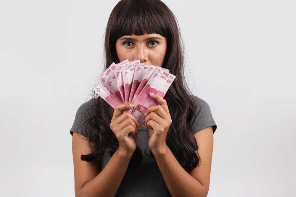 Cari Modal. (Shutterstock)