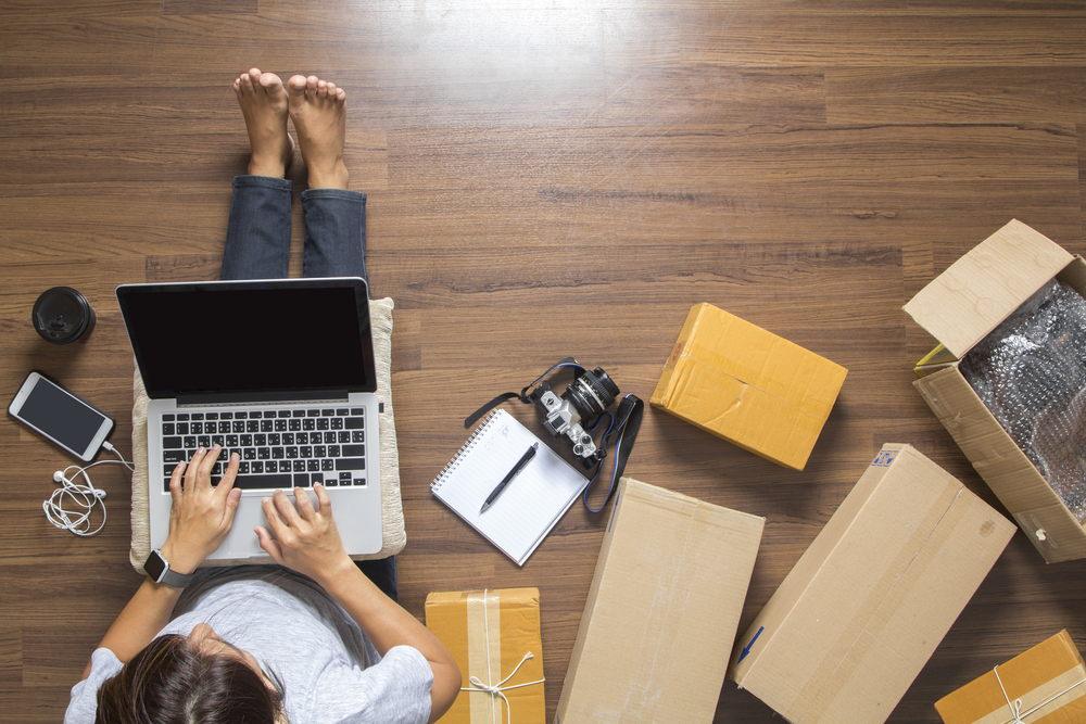 Jual semua barang gak terpakai. (Shutterstock)