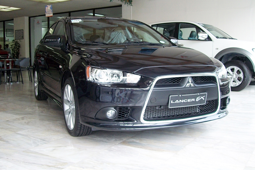 Ada yang Rp 1 Miliar, 3 Mobil Mewah Ini Pernah Dimiliki Ahmad Dhani