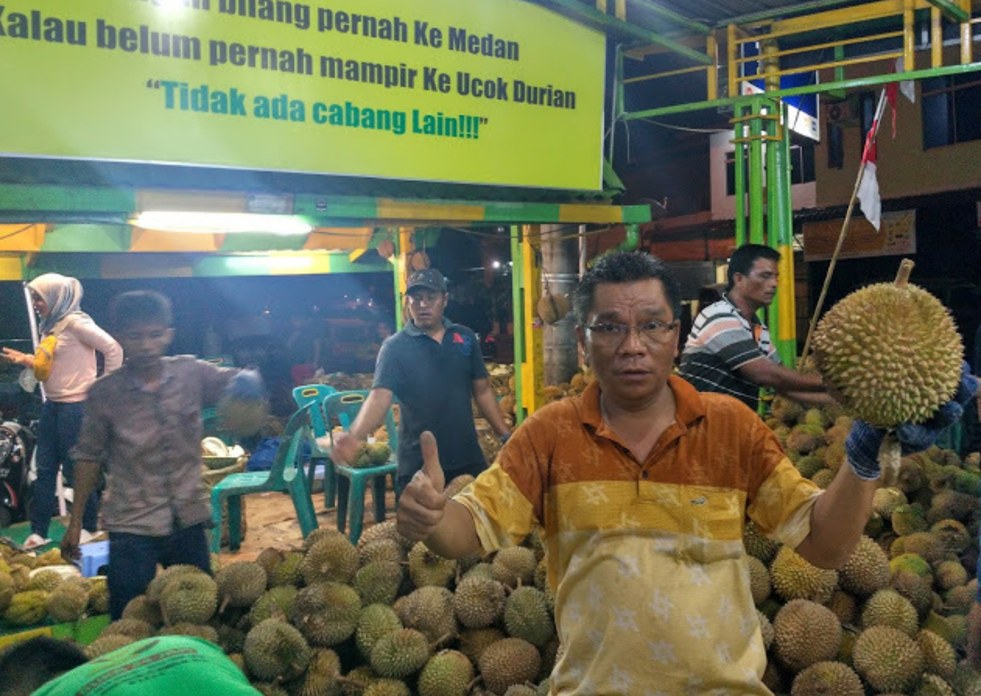 Pelajaran Kesuksesan Dari Ucok Durian Yang Legendaris