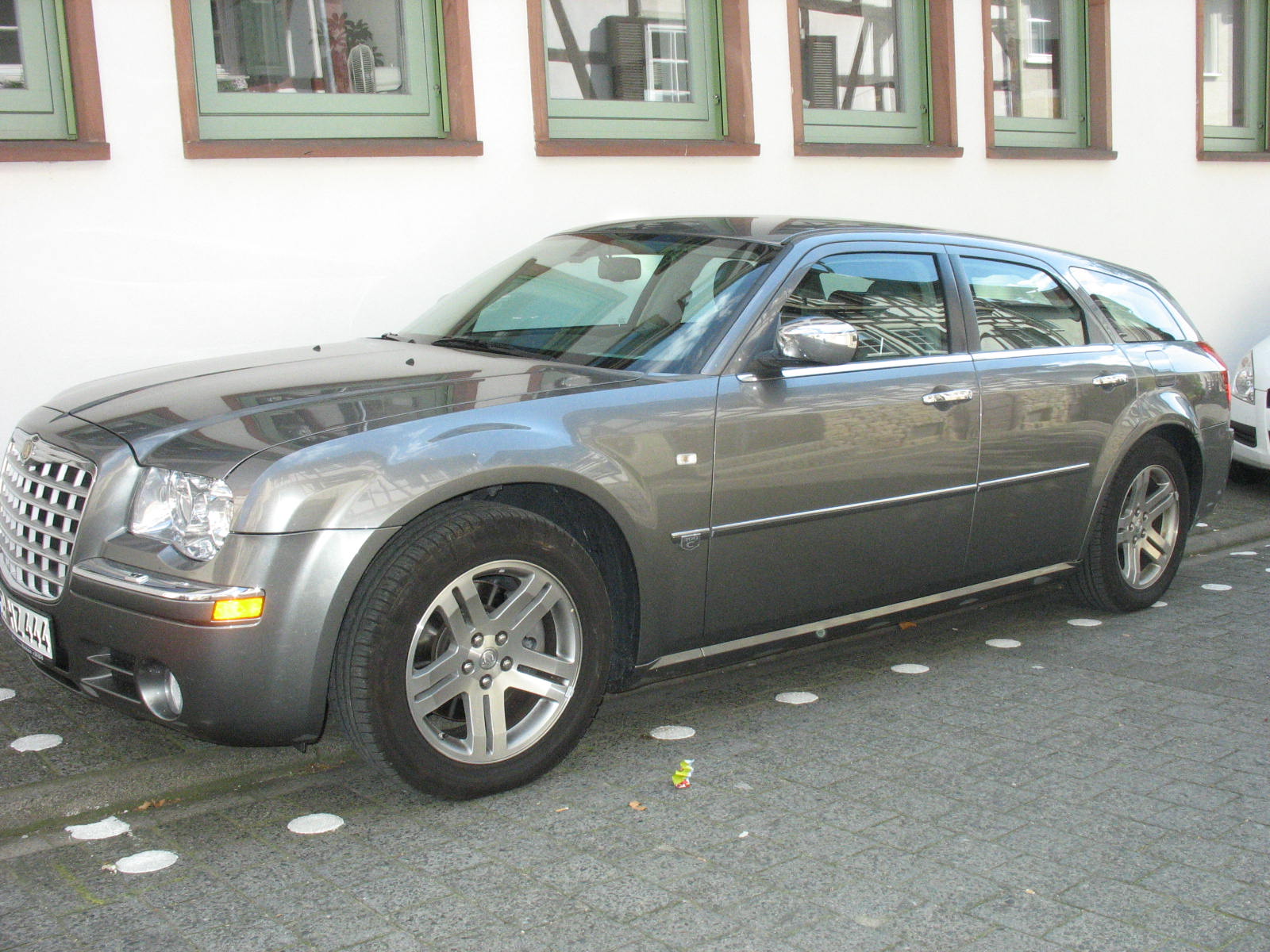 Chrysler 300 Station Wagon. (Stationwagonforums)