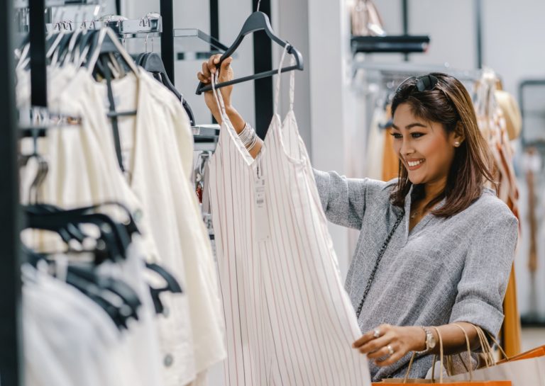 Wajib Coba! 7 Trik Belanja Fashion Yang Hemat Tapi Tetap Keren