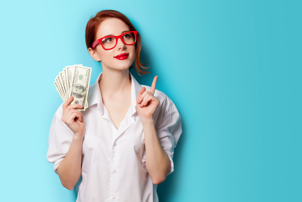 Ikut arisan (Shutterstock).