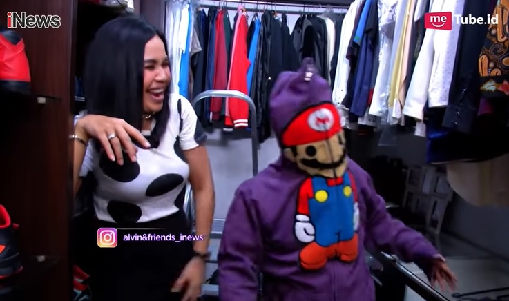 Narji koleksi mobil mewah (YouTube Good Friend)