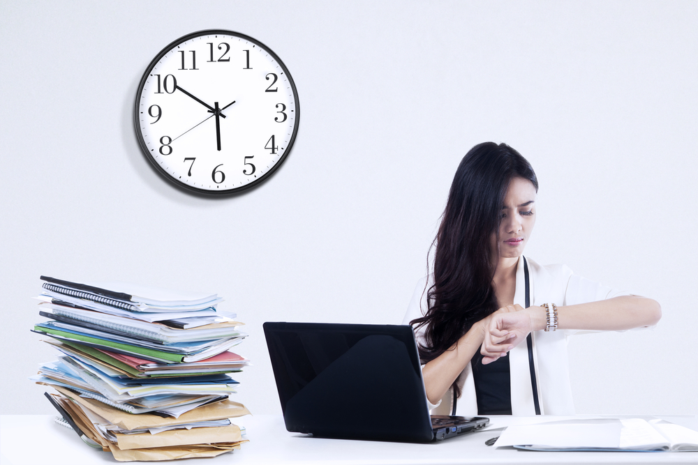 Lakukan pekerjaan sampingan setelah jam kantor. (Shutterstock)
