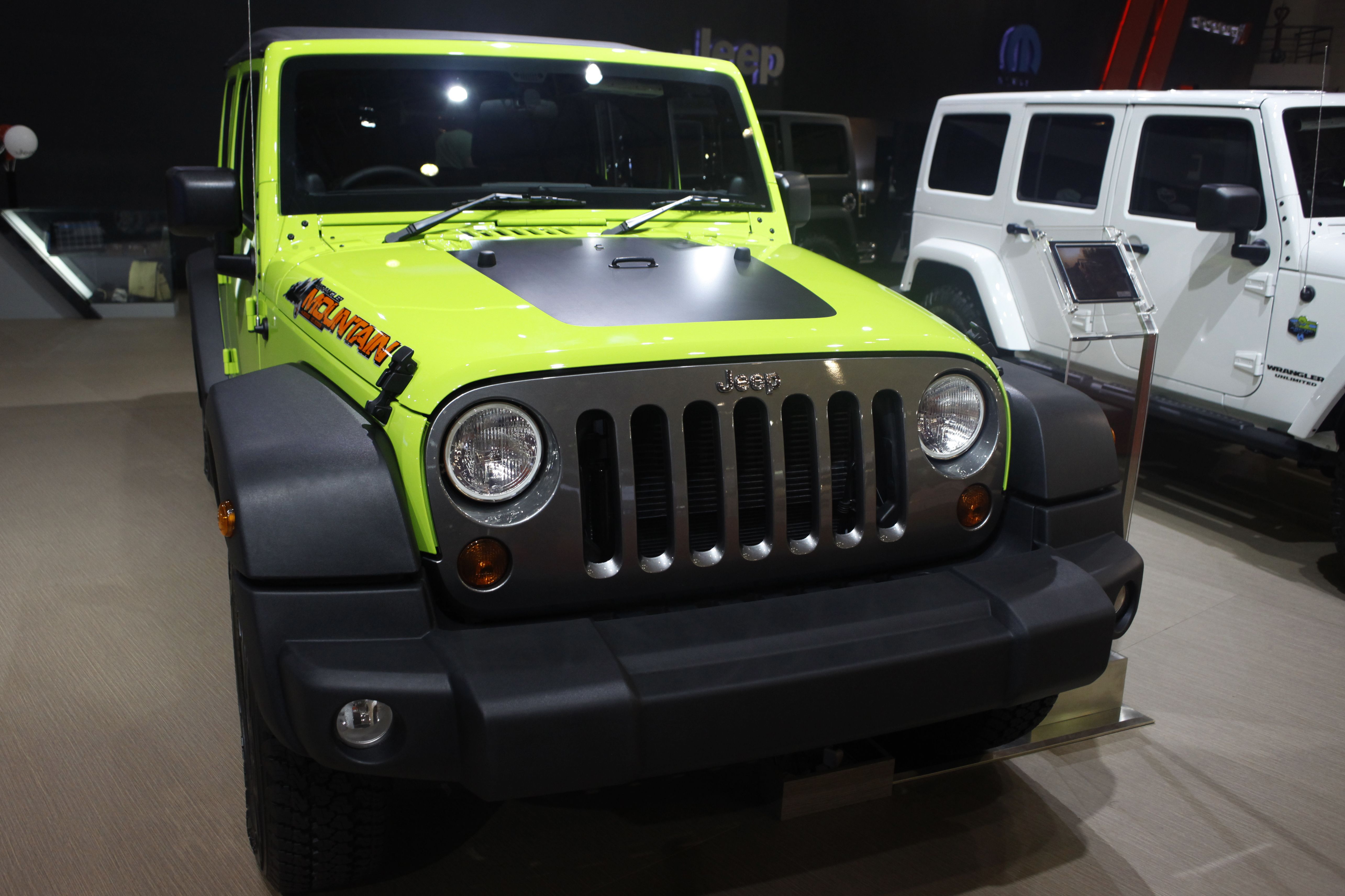 Mobil mahal Jeep Wrangler Mountain Jaya Wijaya. (Tempo)