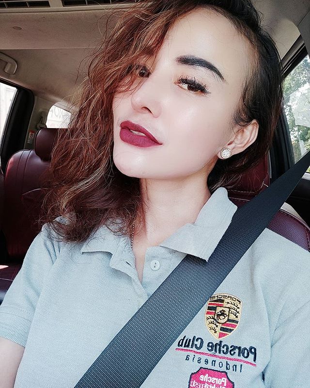 Cynthiara Alona (IG cynthiara_alona)